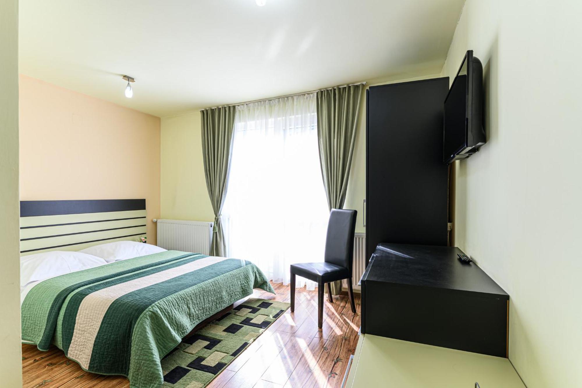Casa Ramino Hotel Busteni Bagian luar foto