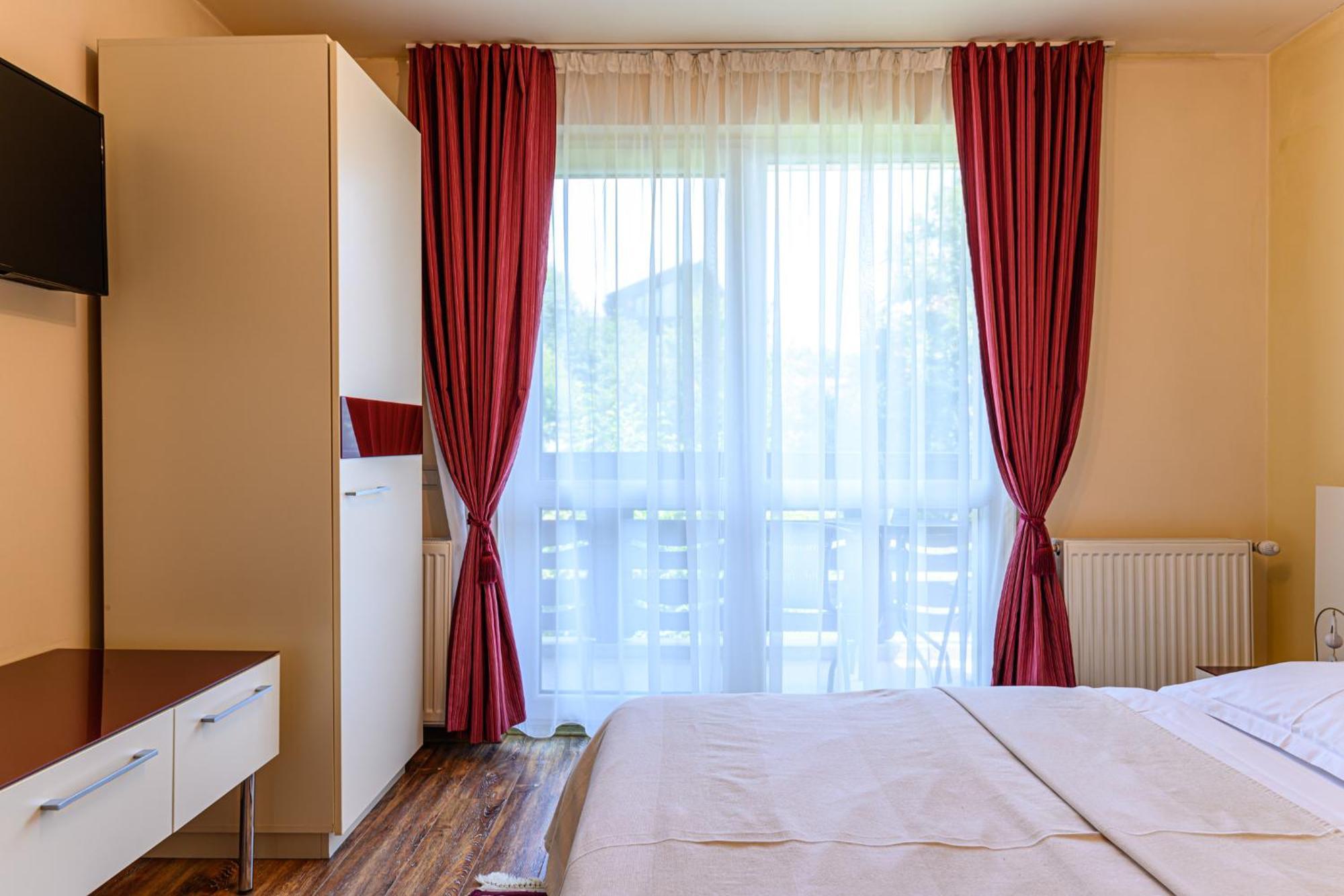 Casa Ramino Hotel Busteni Bagian luar foto